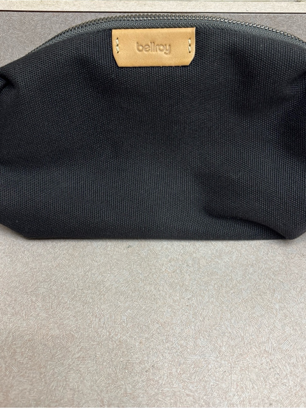 Bellroy Toiletry Dopp Kit Travel Pouch Bag Organizer Black Zip Secure Unisex